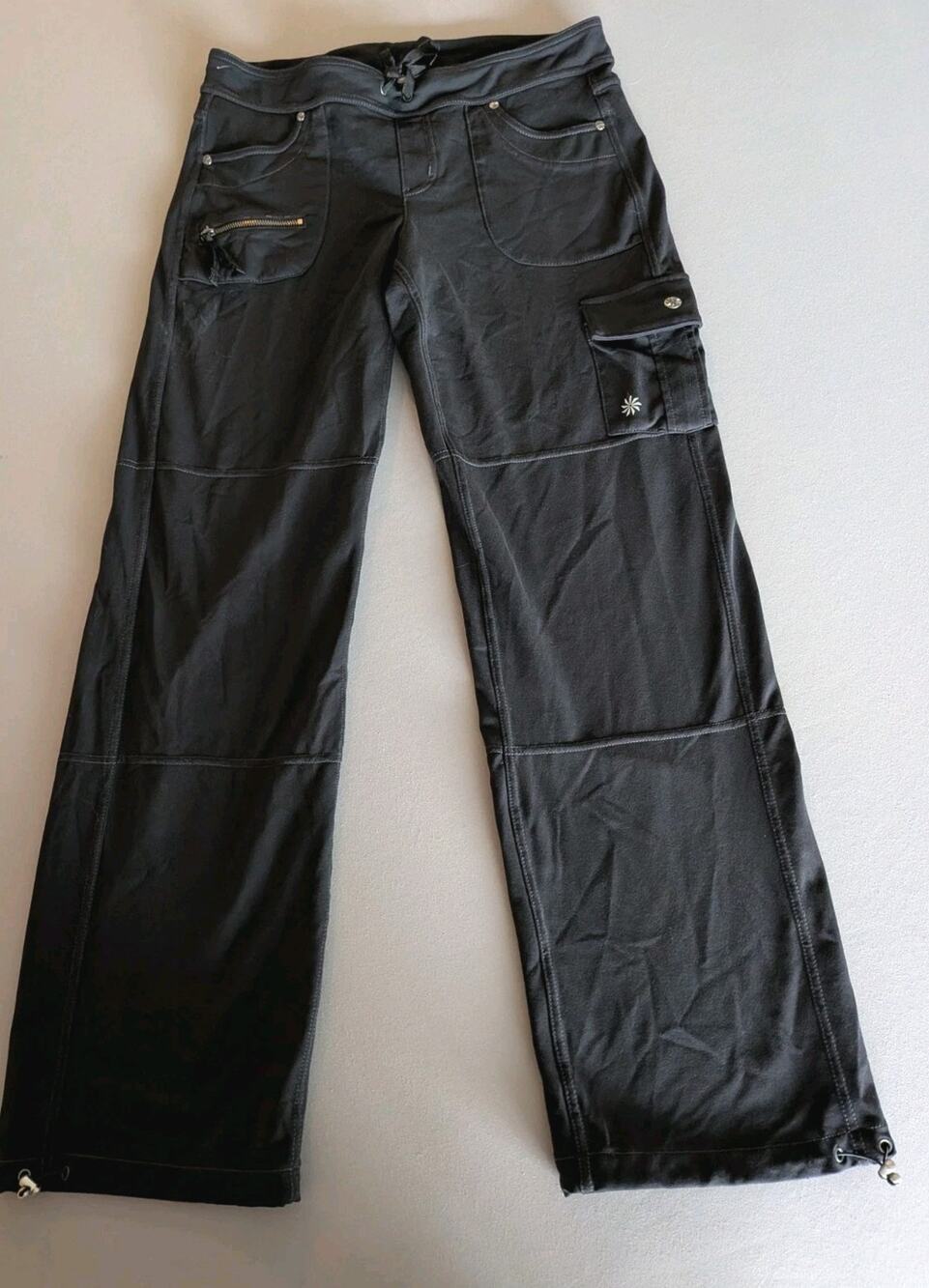 Athleta Bettona Pants M Black Wide Leg Yoga Travel Cargo Sweatpants Athleisure
